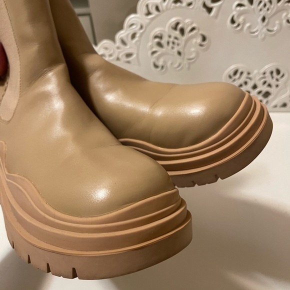 CAPE ROBBIN booties
square round toe
snow booties
platform
lug - Picture 11 of 14